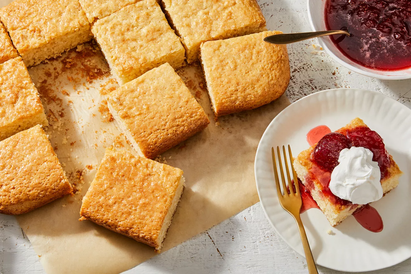strawberry and butterscotch whipped cream cake