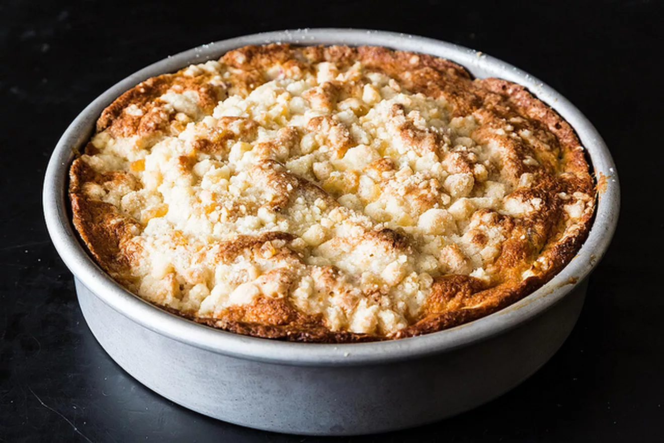 rhubarb buckle with ginger crumb