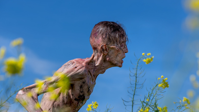 An skinny infected man in 28 Years Later